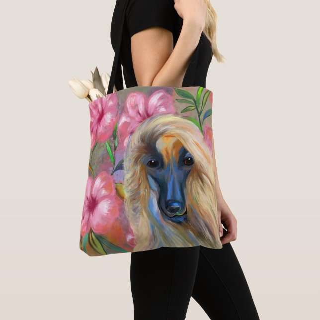 Afghanischer Windhund    (Von Nahem)