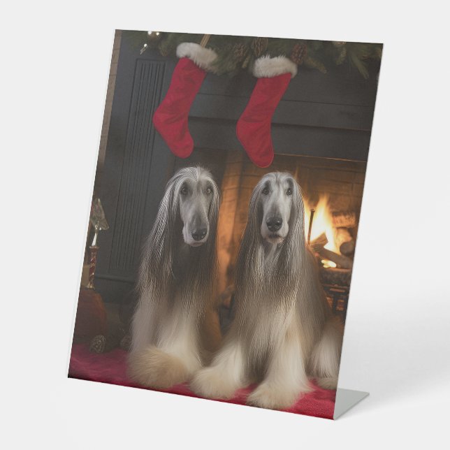Afghanisches Hound am Feuerplatz Weihnachten Sockelschild (Vorderseite)