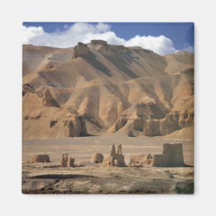Afghanistan, Bamian-Tal. Antike Erdbauten Magnet