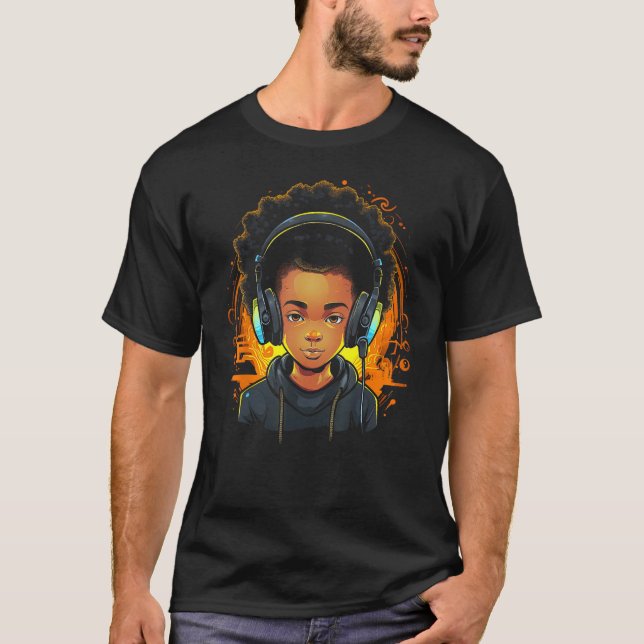 African American Girl With Headphones Black Woman  T-Shirt (Vorderseite)