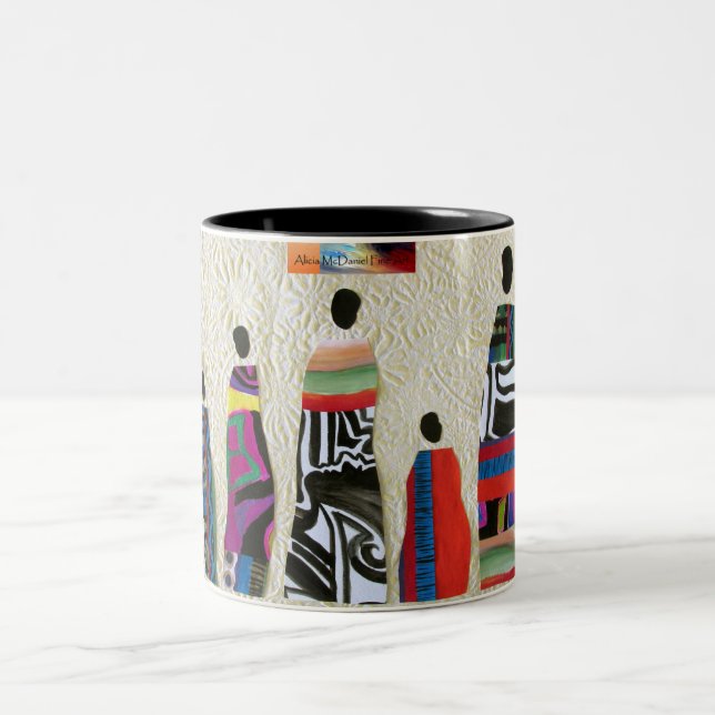 African Family Collage Mug by Alicia McDaniel Fine Zweifarbige Tasse (Mittel)
