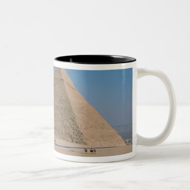 Afrika - Ägypten - Kairo - große Pyramiden von Zweifarbige Tasse (Rechts)