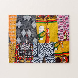 Afrika, Angola, Benguela. Hellfarbige Hosen Puzzle