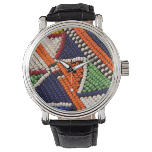 Afrika, Kenia. Maasai-Stammesperlen Armbanduhr