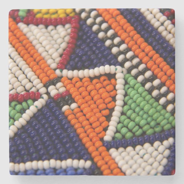 Afrika, Kenia. Maasai-Tribal Steinuntersetzer (Vorderseite)