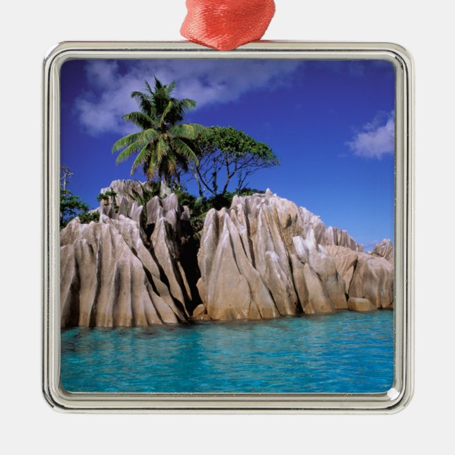Afrika, Seychellen, La Digue Island. Granit Silbernes Ornament (Vorne)
