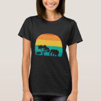 Afrika Sonnenuntergang mit Elefanten und Gnu Retro
