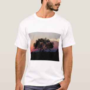 Afrikaner Marula Baum am Sonnenuntergang T-Shirt