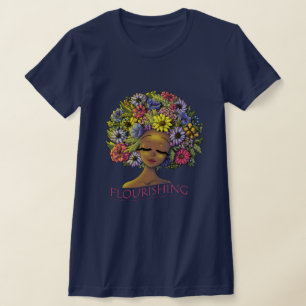 Afrikanische Amerikanerin mit Blume im Haar T-Shirt