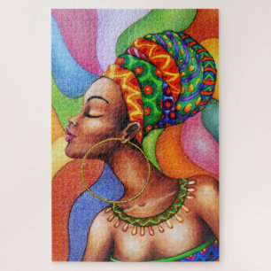 Afrikanische Frau mit traditionellem Wachs Puzzle