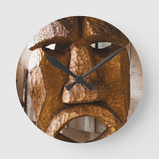 Afrikanische Hand geschnitzte Maske Runde Wanduhr (Vorderseite)
