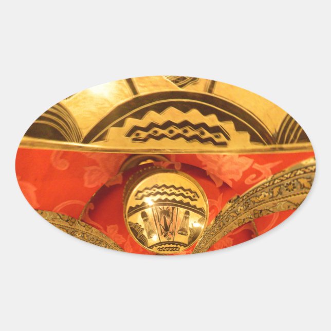 Afrikanische Kulturkunst: Rich Golden Red Design Ovaler Aufkleber (Vorderseite)