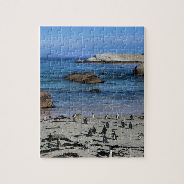 Afrikanische Pinguine am Flussstein-Strand, in Puzzle (Vertikal)
