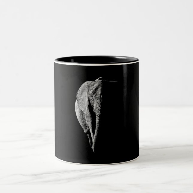 Afrikanisches Elephant Portrait Zweifarbige Tasse (Mittel)