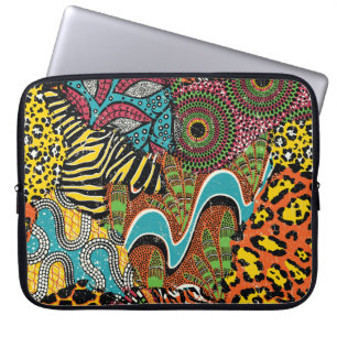 Afrikanisches Gewebe: Wildtierpatchwork. Laptopschutzhülle