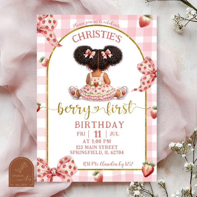 afro-afrikanisches Mädchen rosa Schleife Erdbeere  Einladung (Von Creator hochgeladen)