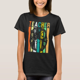Afro Retro Black History Monat Schwarze Frau unter T-Shirt
