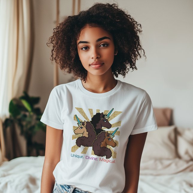 Afro Unicorn Trio: Einzigartig, göttlich und magis T-Shirt (Von Creator hochgeladen)