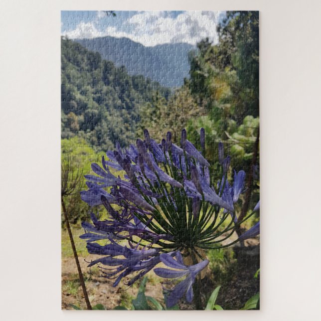 Agapanthus im Bergschatten Puzzle (Vertikal)