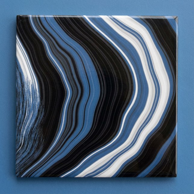 Agate-Effekt, schwarz, weiß und blau Fliese (Agate effect, black, white and blue ceramic tile.)
