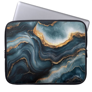 Agate Geode mit Gold und Navy Blue Marmor Laptopschutzhülle