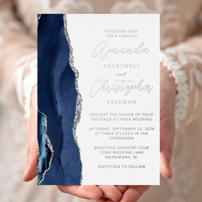 Agate Navy Blue Silver Script Wedding Folieneinladung (Von Creator hochgeladen)