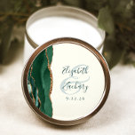 Agate Script Emerald Green Gold Ivory Wedding Runder Aufkleber<br><div class="desc">Dieser elegante,  moderne Hochzeitsaufkleber besticht durch eine smaragdgrüne Aquarellfarbe,  die durch ein mit Imitaten vergoldetes Glitzer besticktes Geoddesign geprägt ist. Einfach den grünen Text auf Elfenbeinhintergrund anpassen,  mit den Namen der Braut und des Bräutigams in handschriftlicher Kalligraphie über einen großen Ampersand.</div>
