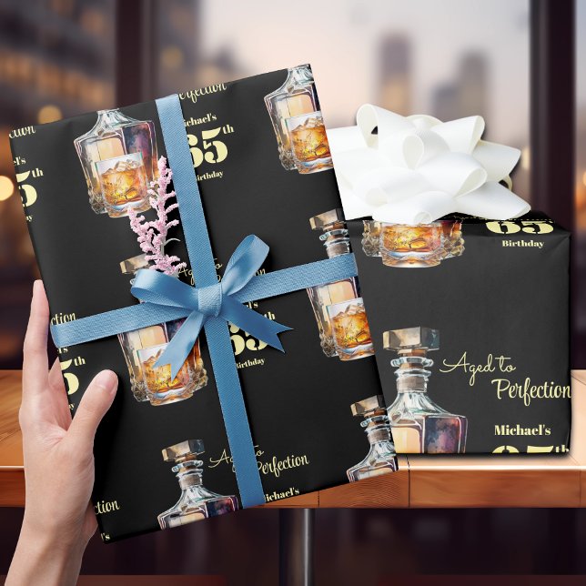 Aged to Perfection Men's 65th Whiskey Birthday  Geschenkpapier (Von Creator hochgeladen)
