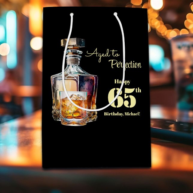 Aged to Perfection Men's 65th Whiskey Birthday  Mittlere Geschenktüte (Von Creator hochgeladen)
