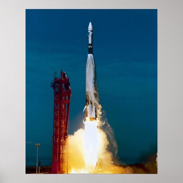 Agena Target Vehicle Launch als Teil von Gemini 12 Poster (Vorne)
