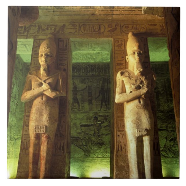Ägypten, Abu Simbel, Statue Ramesses II, Fliese (Vorderseite)