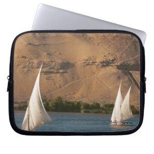 Ägypten, Assuan, Nile River, Felucca Segelboote, Laptopschutzhülle