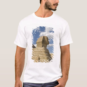 Ägypten, Gizeh. Der große Sphynx erhebt sich üb T-Shirt