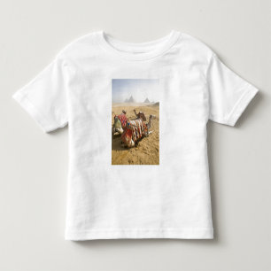 Ägypten, Kairo. Ruhende Kamele Kleinkind T-shirt