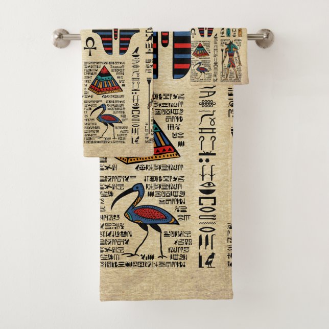 Ägyptische Hieroglyphen und Gottheiten auf Papyrus Badhandtuch Set (Insitu)