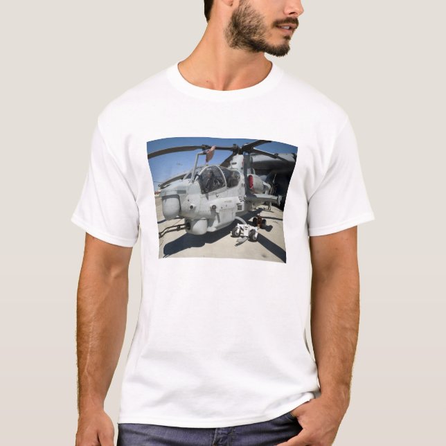 AH-1Z Super Cobra-Angriffshubschrauber T-Shirt (Vorderseite)