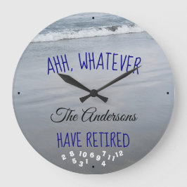 Ahh, was auch immer jeder möglicher Familienname Große Wanduhr