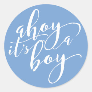Ahoi ist es eine Jungen-blaue Babyparty-Mitteilung Runder Aufkleber
