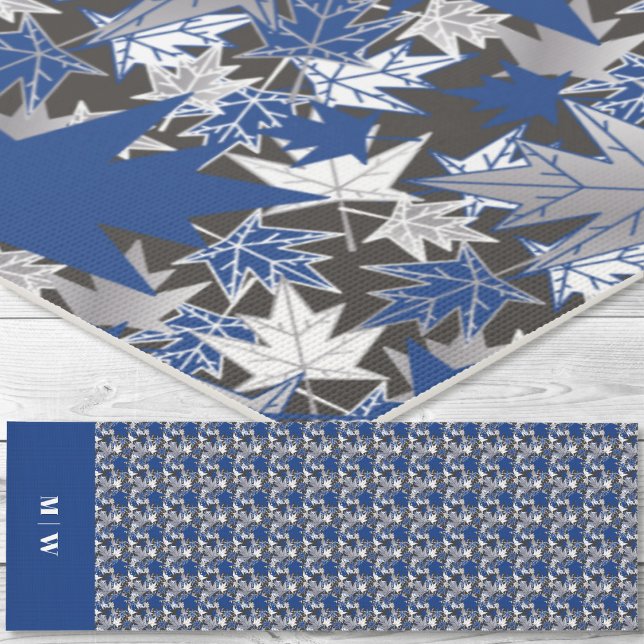 Ahorn Verlasse Blau auf kohlebeständigem Hintergru Yogamatte (Maple Leaves Blue on a Charcoal Background Yoga Mat)