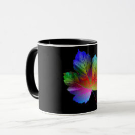 Ahornleaf im schwarzen Hintergrund Tasse