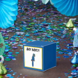 Ahoy Matey Pirate Parrot Cartoon, Funny Macaw Bird Geschenkschachtel