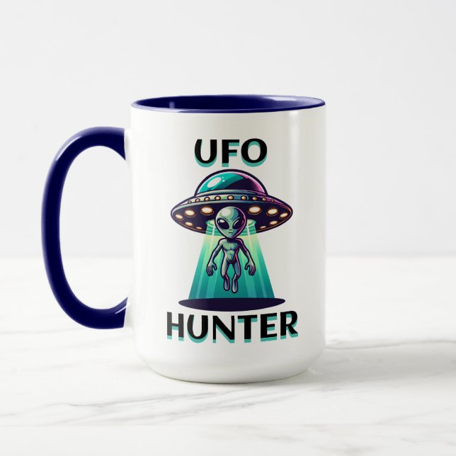 Ai Art mit UFO Eine Alien Tasse (Links)