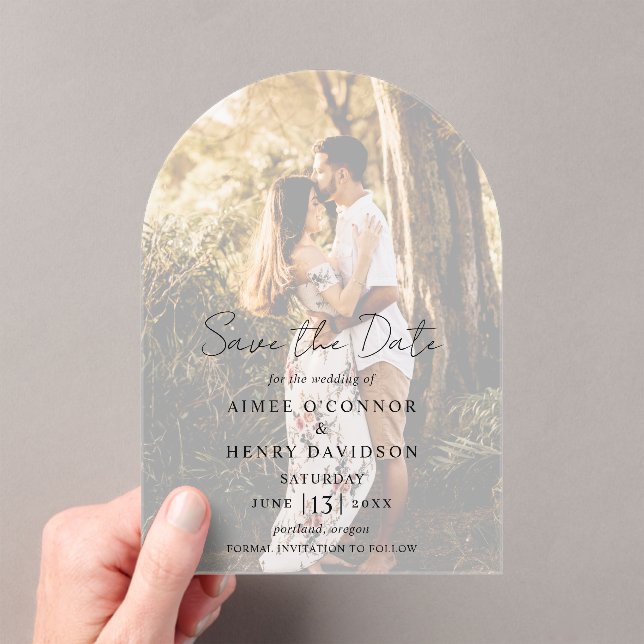 Aimee Rustic Script Modern Wedding Save the Date Acryleinladungen (Insitu (Handheld))