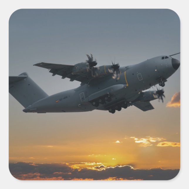 Airbus A400M bei Sunset Quadratischer Aufkleber (Vorderseite)