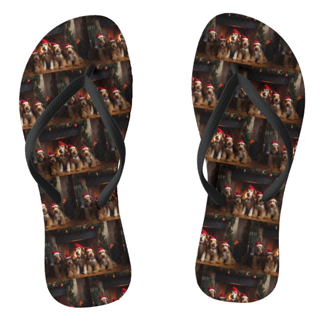 Airedale am Feuerplatz Weihnachten Flip Flops (Fußbett)