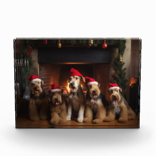 Airedale am Feuerplatz Weihnachten Fotoblock