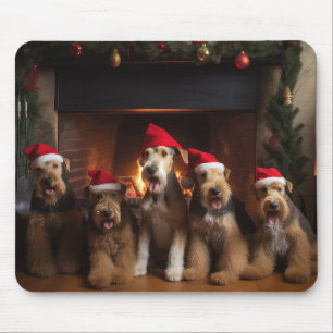 Airedale am Feuerplatz Weihnachten Mousepad