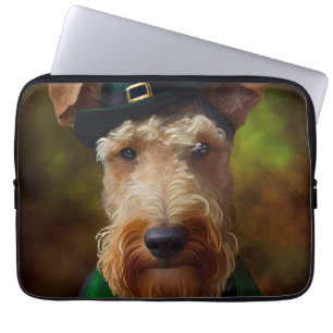 Airedale Hund am St. Patrick's Day Laptopschutzhülle