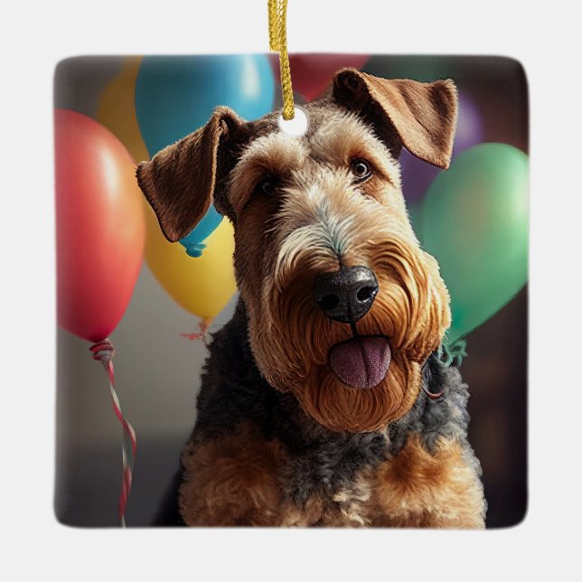 Airedale Hund mit Kuchen und Ballons Keramikornament (Vorderseite)
