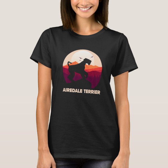 Airedale Terrier and Moon Halloween   T-Shirt (Vorderseite)